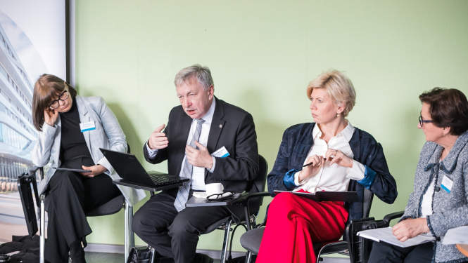 Diskusija Cēsīs