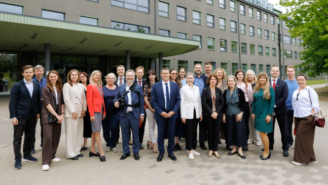 Šveices–Latvijas sadarbības programmas trešā gada sanāksmes dalībnieku kopbilde