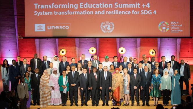 Kopbilde no UNESCO izglītības ministru sanāksmes