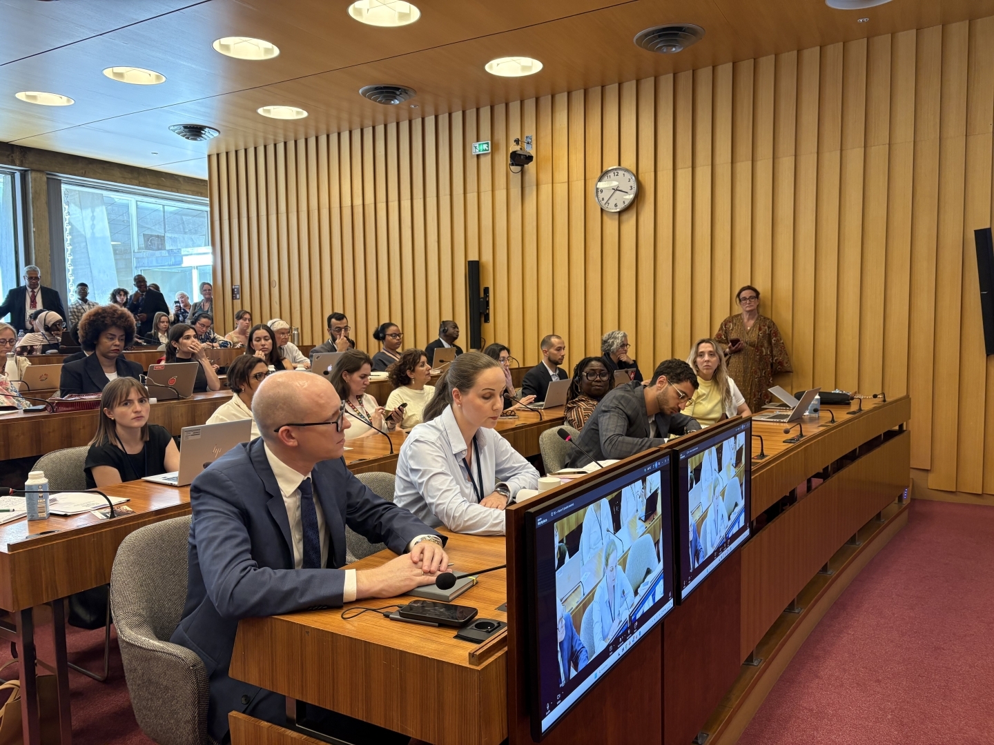 Izglītības un zinātnes ministrijas parlamentārā sekretāre Ieva Siliņa UNESCO izglītības ministru sanāksmē