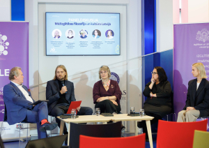 Diskusijas dalībnieku kopbilde