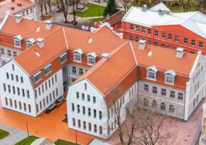 Kuldīgas Tehnoloģiju un tūrisma tehnikums, Kalpaka ielā 1.  