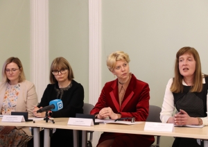 IZM un LU paraksta vienošanos par studiju kursa pedagogiem “Seksuālā izglītošana: starptautiskā pieeja” sagatavošanu