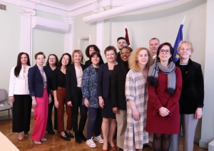 Francijas Nacionālo pieaugušo profesionālās izglītības aģentūras AfPA, Eiropas profesionālās izglītības asociācijas EVTA un Eiropas profesionālās izglītības iestāžu asociācijas EVBB vizīte IZM.