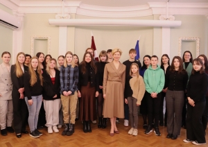Ēnu diena Izglītības un zinātnes ministrijā