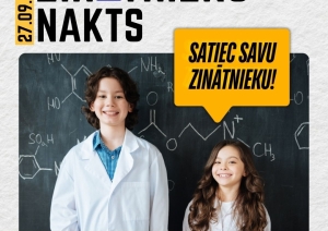 Zinātnieku nakts plakāts, kura redzami divi bēni pie zaļas tāfeles, kur ar krītu uzrakstītas ķīmijas formulas