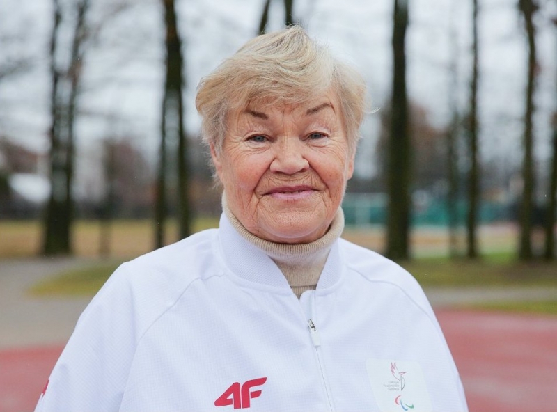 Ukstiņas portretfoto sprota laukumā