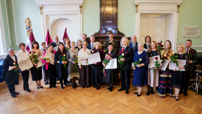 Ministru kabineta Atzinības rakstu saņēmēju kopbilde