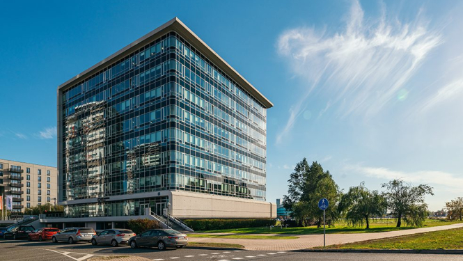 Rīgas Starptautiskās skolas ēkas Skanstē