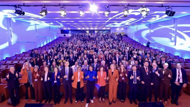 Samita kopbilde Roxana Mînzatu Linkedin 