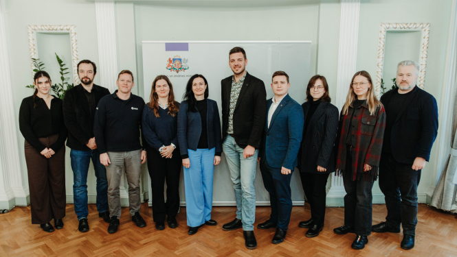 Kopbilde no Eiropas Kosmosa aģentūras (EKA) delegātu mācībām