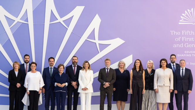 Samita dalībnieku kopbilde