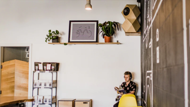 Attālinātās mācības pēc skolēnu brīvlaika ir optimālākais veids vīrusa izplatības ierobežošanai