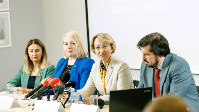 Preses konferences dalībnieki