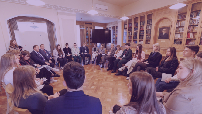 "Nacionālais Jaunatnes forums" – jaunieši