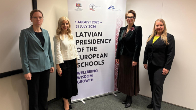 Latvijas prezidentūras komanda - Laura Treimane, Sarmīte Dīķe, Anita Vahere-Abražune un Maija Zvirbule