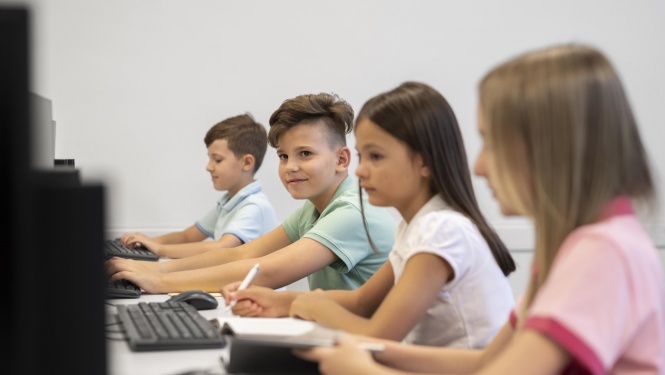 Veidos monitoringa sistēmu datoru racionālai izmantošanai izglītības iestādēs