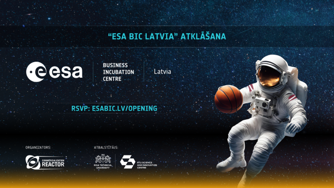 Kosmonauts kosmosā ar basketbola bumbu rokās