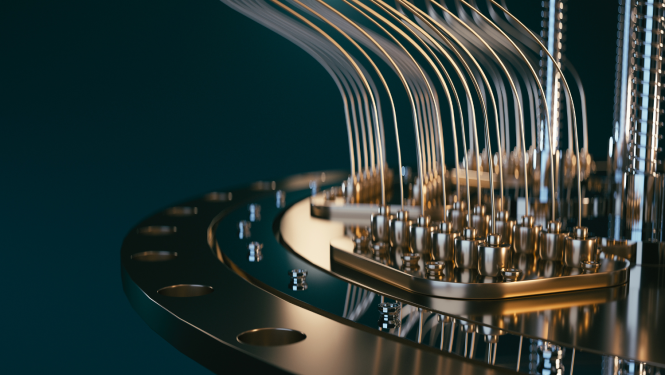 Kvantu datora tuvinājums zeltainā krāsā uz tumša fona