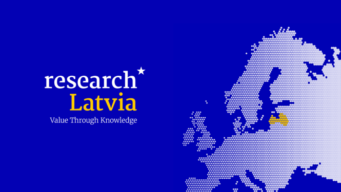 Uz zila fona uzraksts researchLatvia un labajāsānā Eiopas kontūrkarte ar dzeltenā krāsā iekrāsotu Latvijas teritoriju