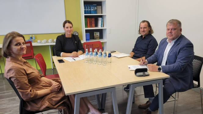 Ministre tiekas ar LPS