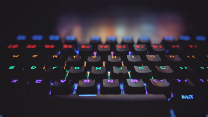 datora klaviatūras taustiņi