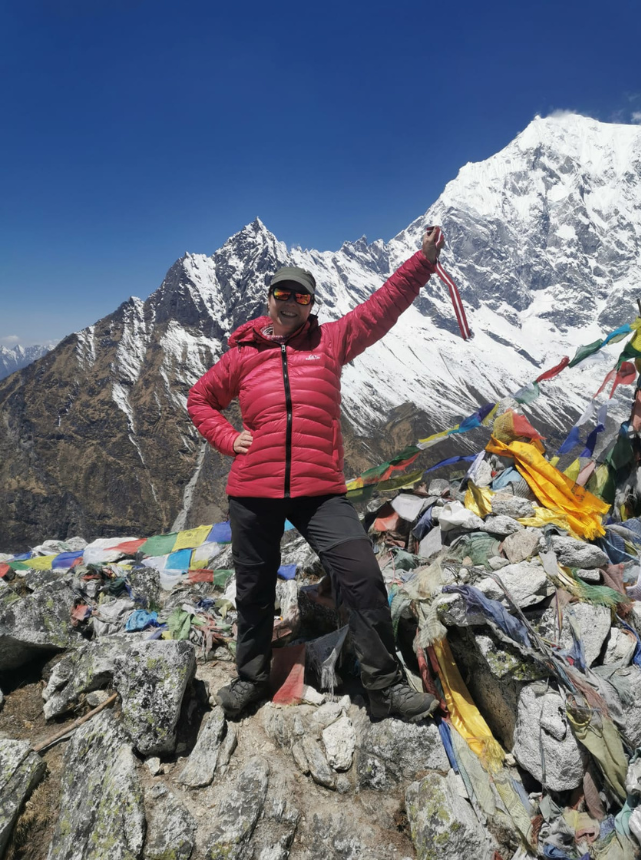 Dobeles PIUAC vadītāja Monta Mantrova Himalajos. Foto no personīgā arhīva