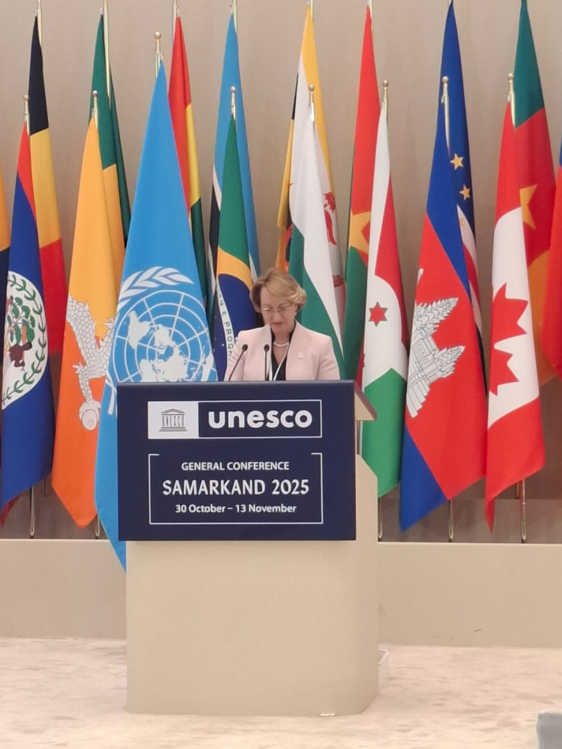 Izglītības un zinātnes ministre Dace Melbārde