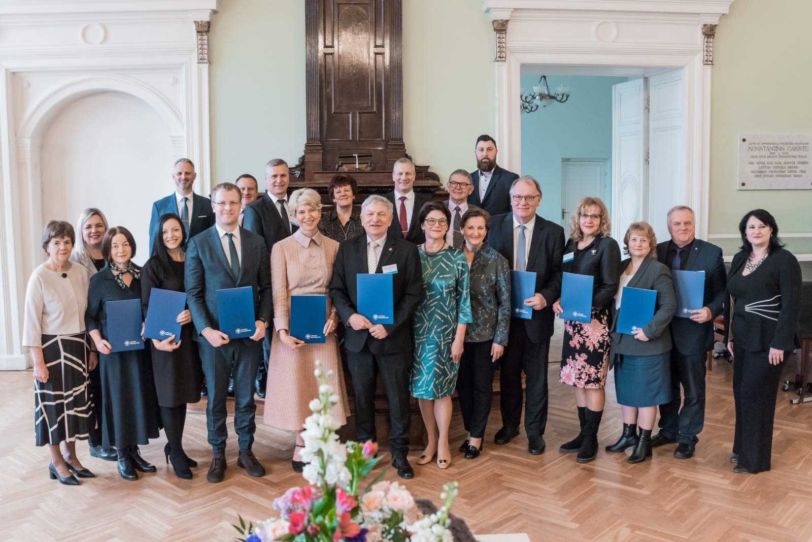 IZM, LU un memorandu parakstījušo pašvaldību pārstāvju kopbilde