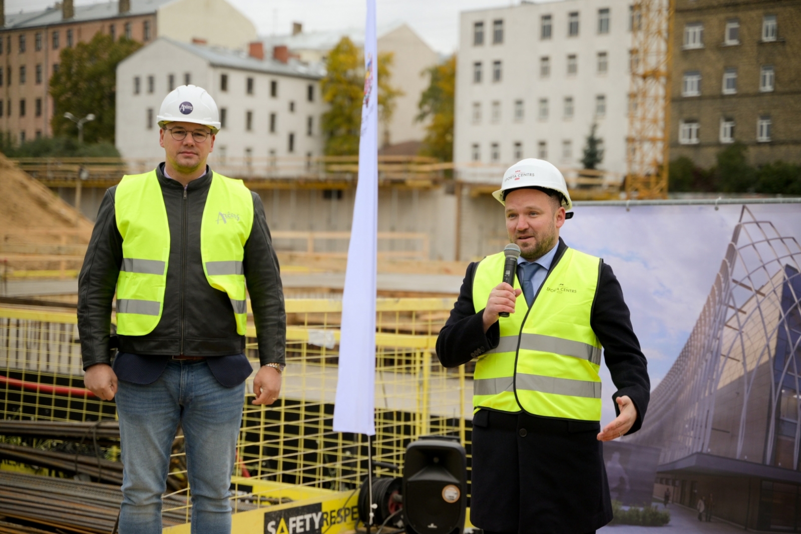 Komandu sporta spēļu halles – kapsulas iemūrēšanas svētki