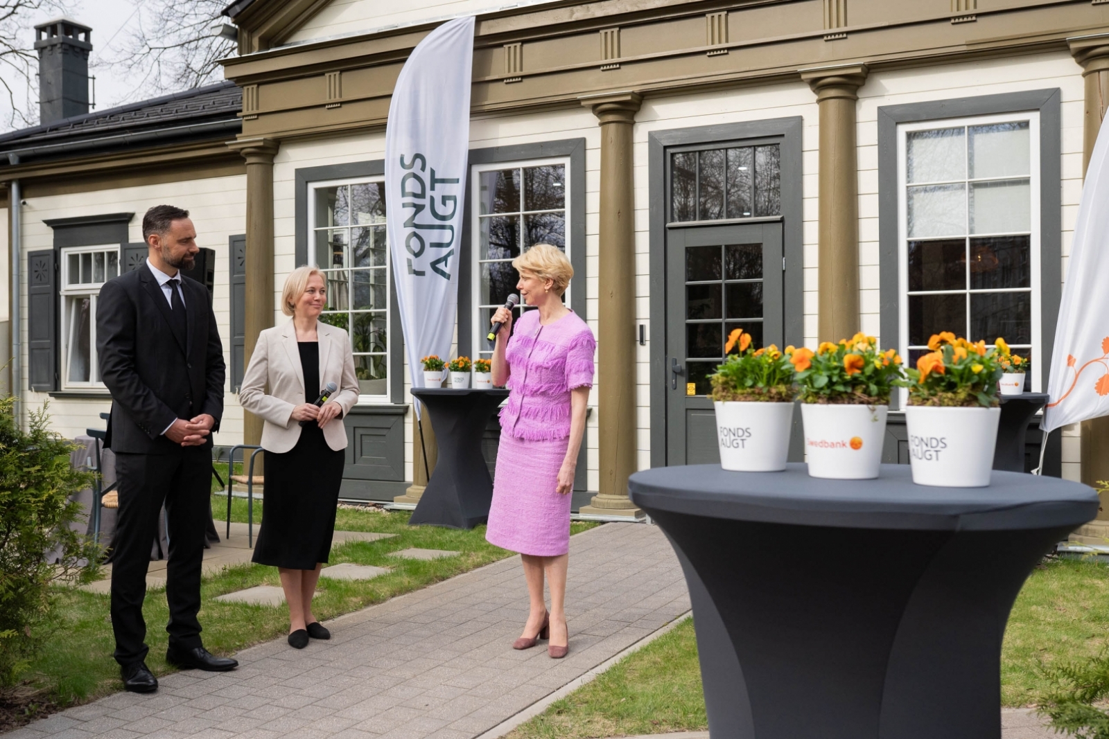 Swedbank dibinātā izglītības “Fonds AUGT” atklāšana. Ministre Anda Čakša saka uzrunu