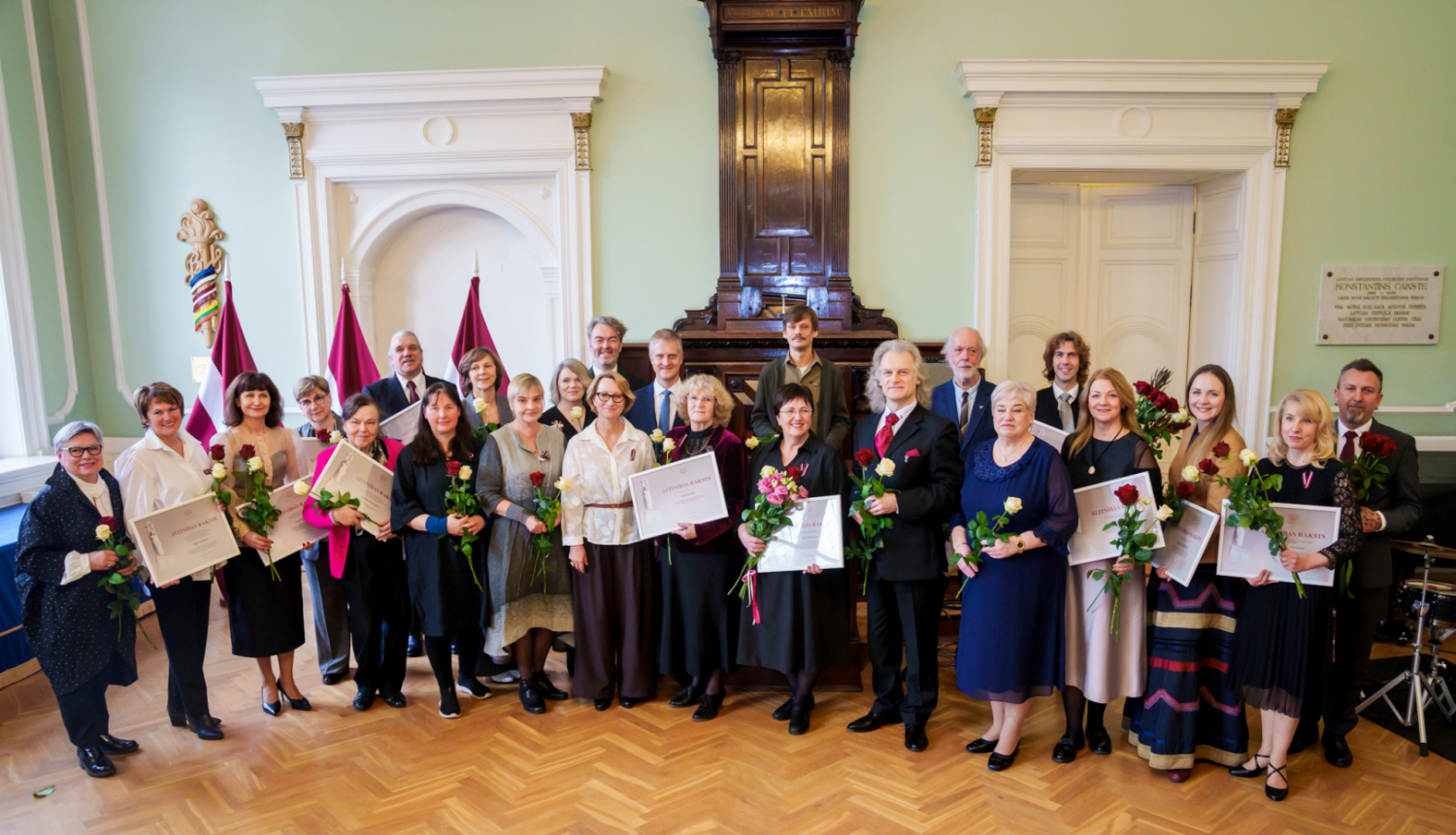 Ministru kabineta Atzinības rakstu saņēmēju kopbilde