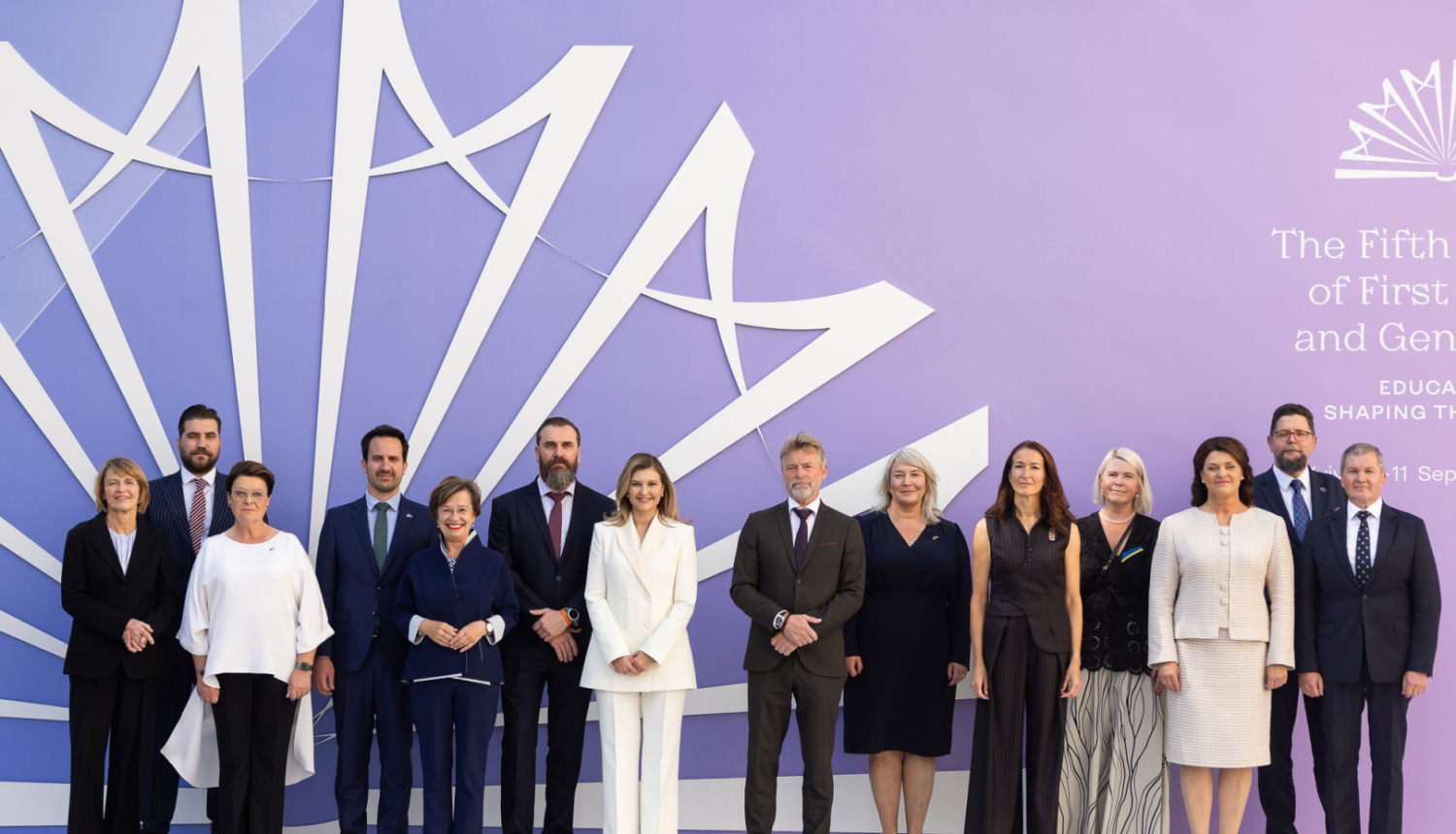 Samita dalībnieku kopbilde