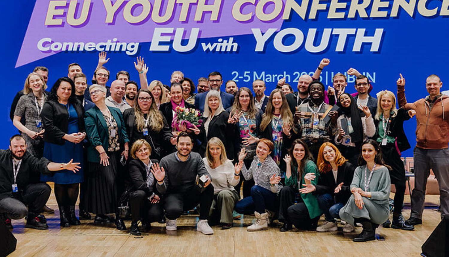 Latvijas jauniešu delegācija Eiropas Jaunatnes konferencē