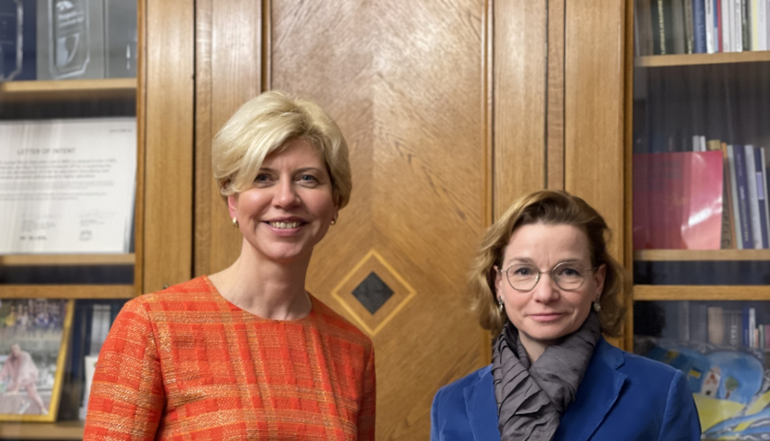 Francijas vēstniece