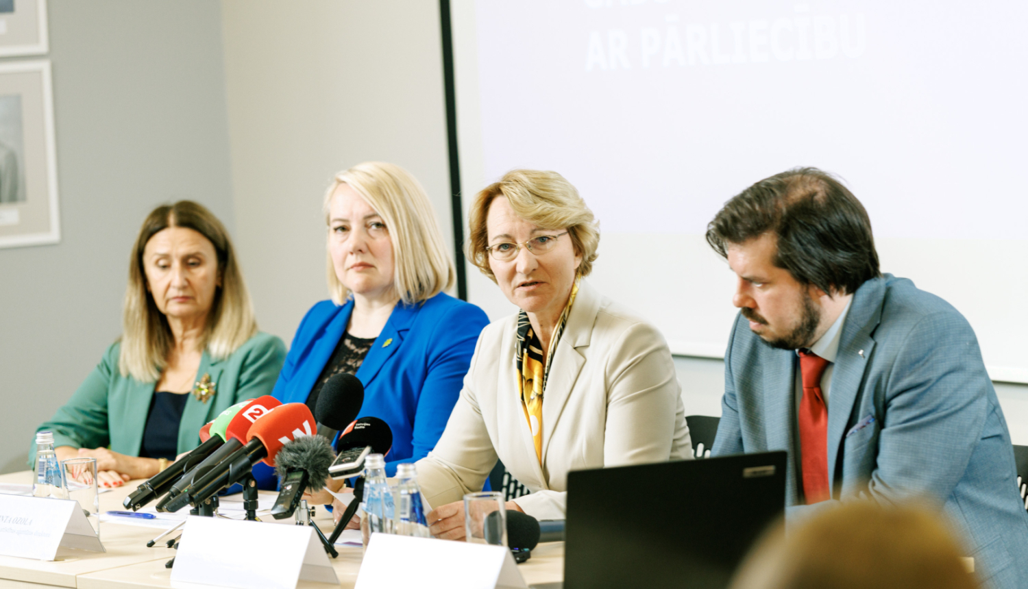 Preses konferences dalībnieki