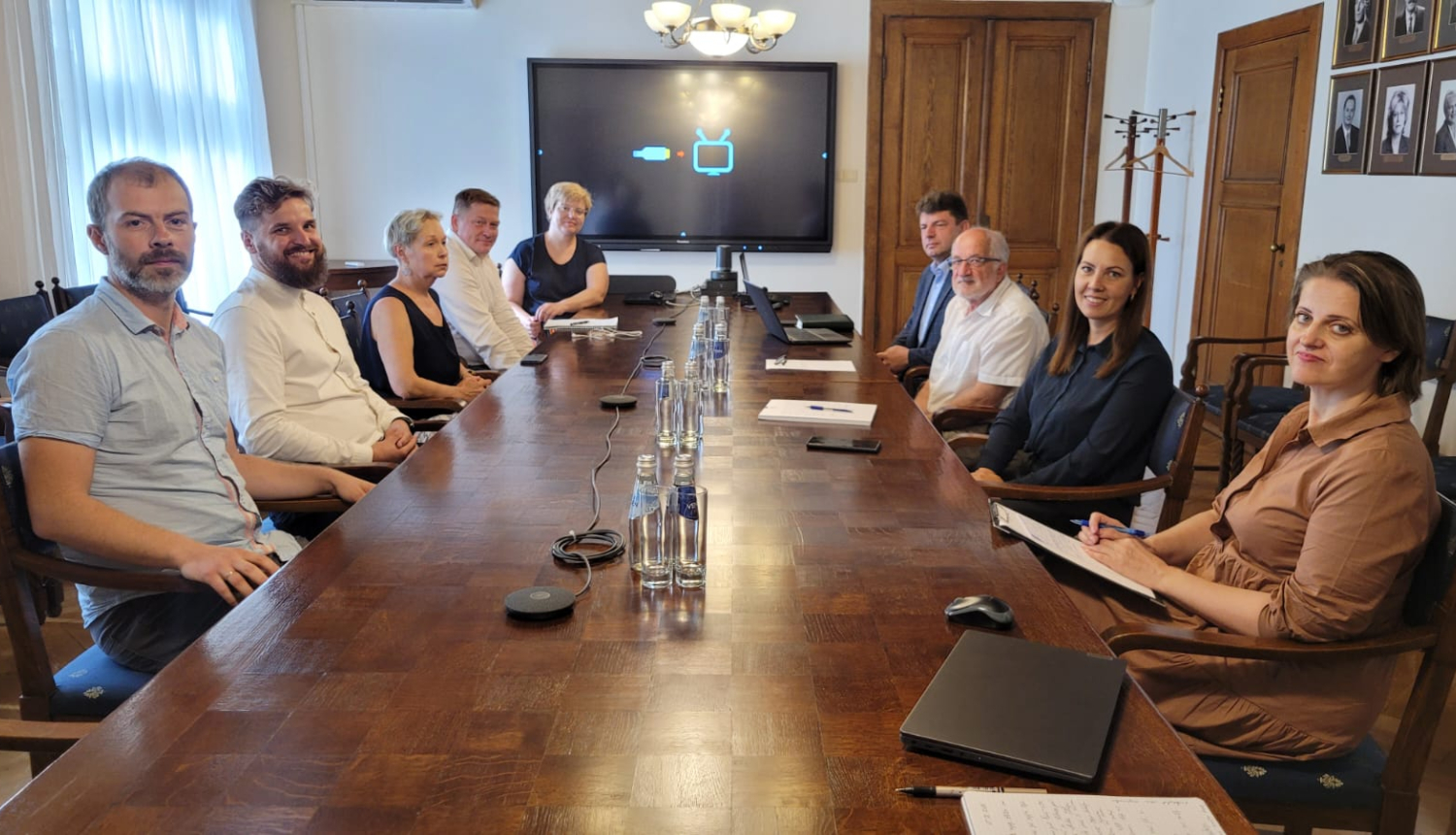 Fizikas skolotaju asociacija IZM