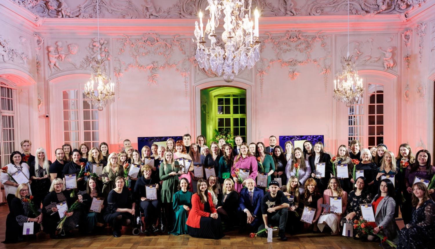 Labākais darbā ar jaunatni konkursa nominantu un laureātu kopbilde