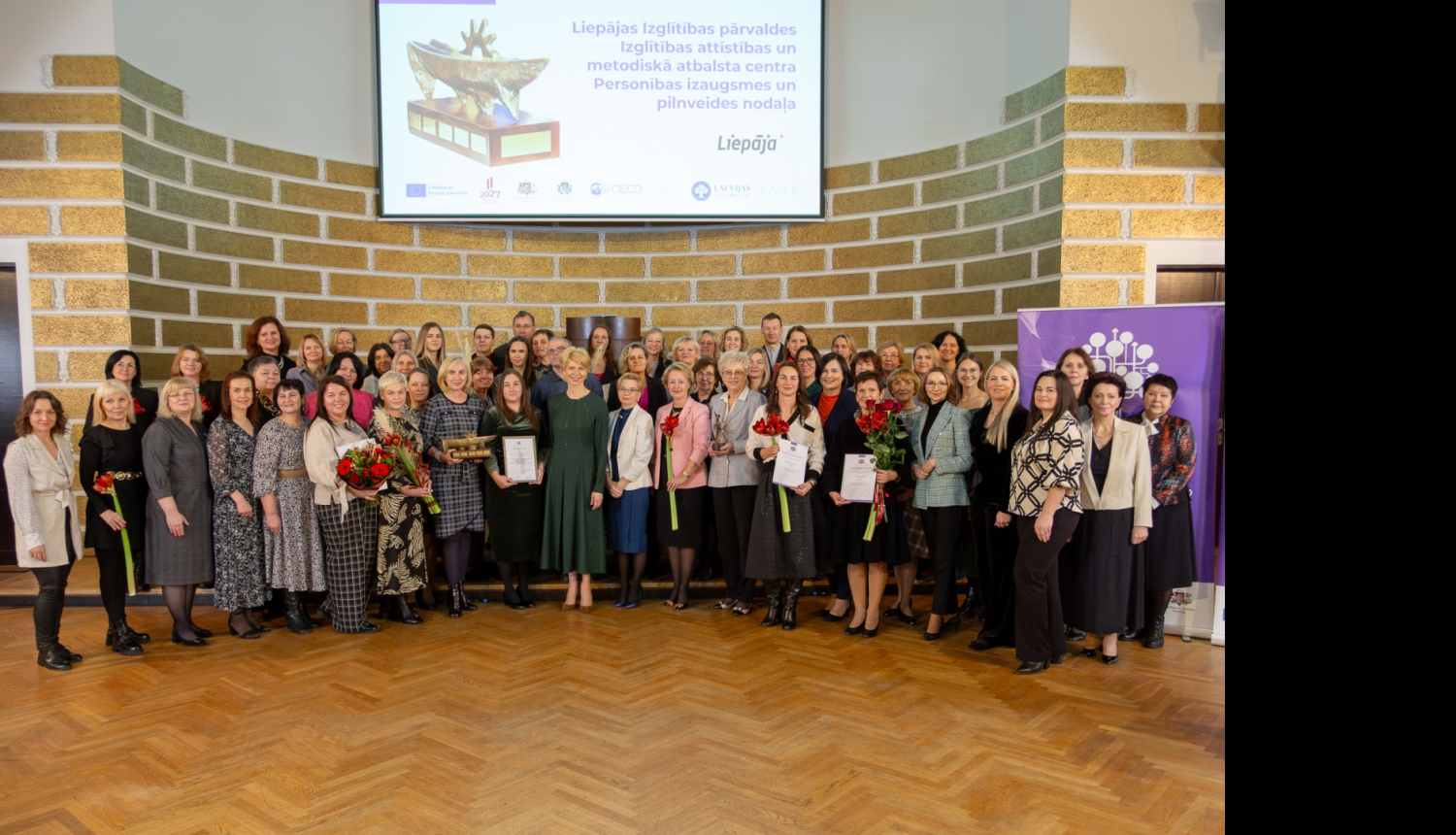 Pieaugušo neformālās izglītības ceļojošās balvas "Saules laiva" 2024. gada uzvarētāju kopbilde