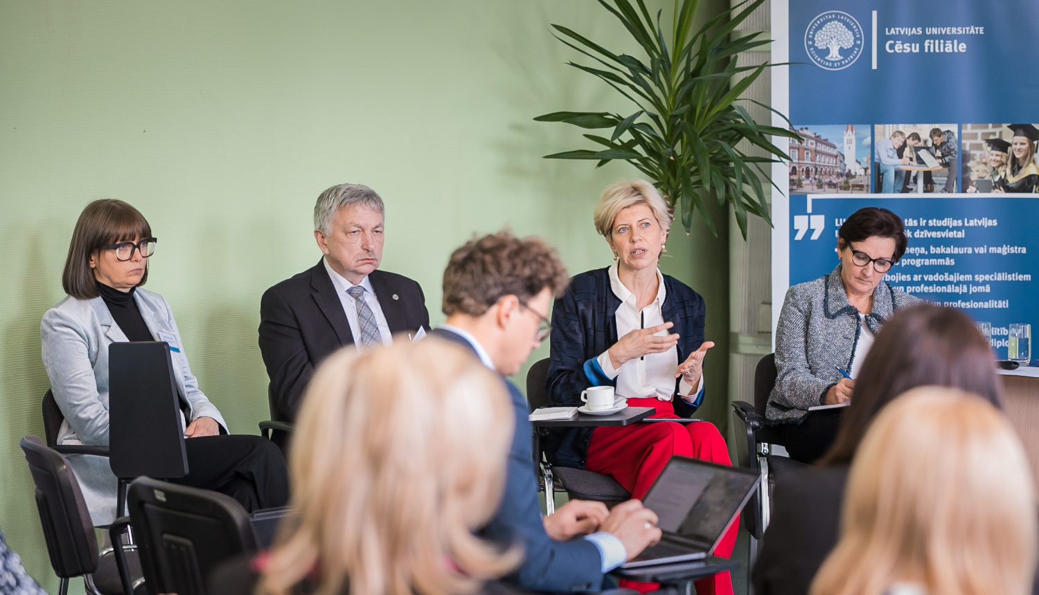 Diskusija dalībnieki: Anda Čakša, Indriķis Muižnieks, Linda Daniela un Mārīte Seile