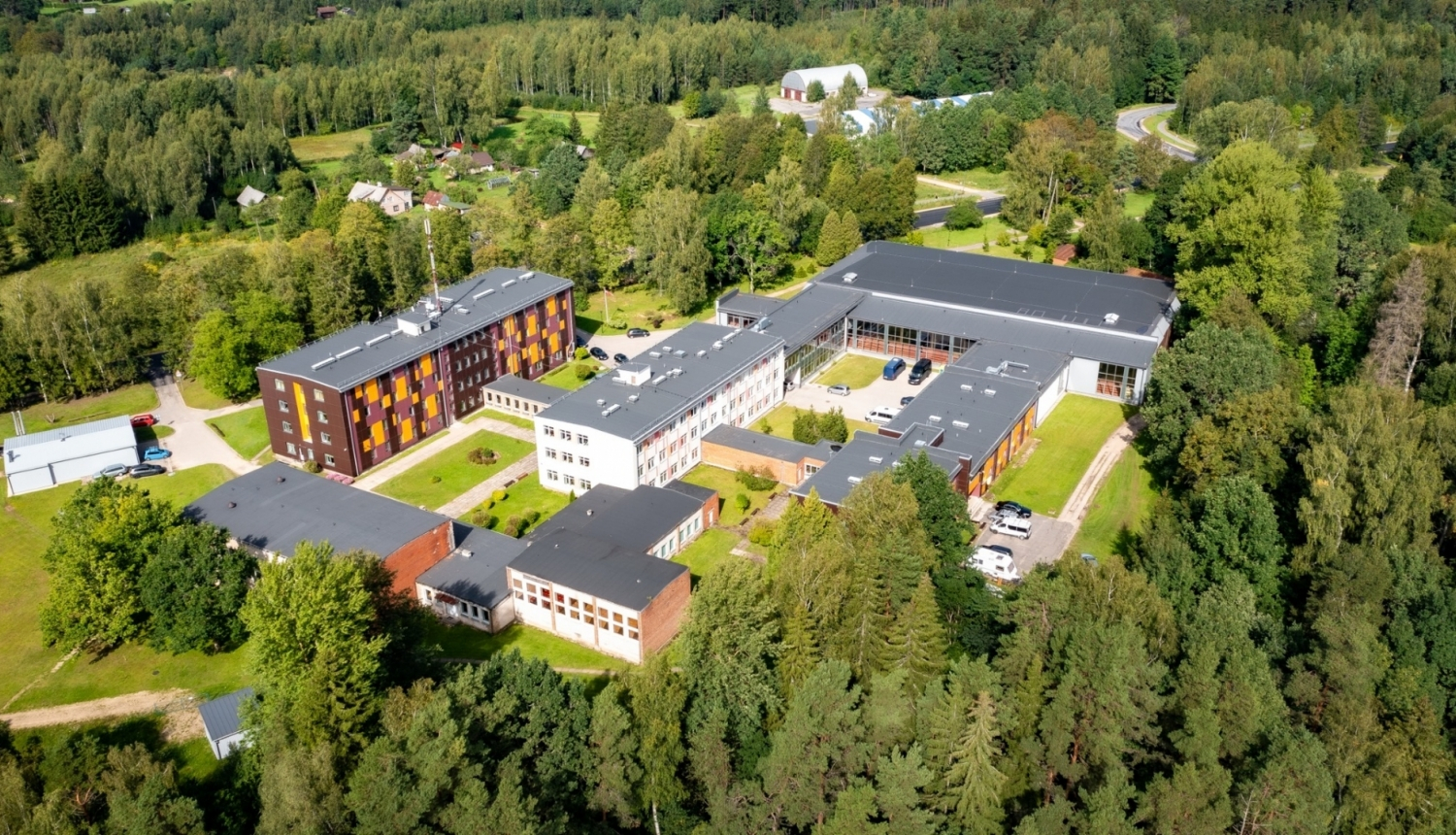 Murjāņu sporta ģimnāzija no augšas