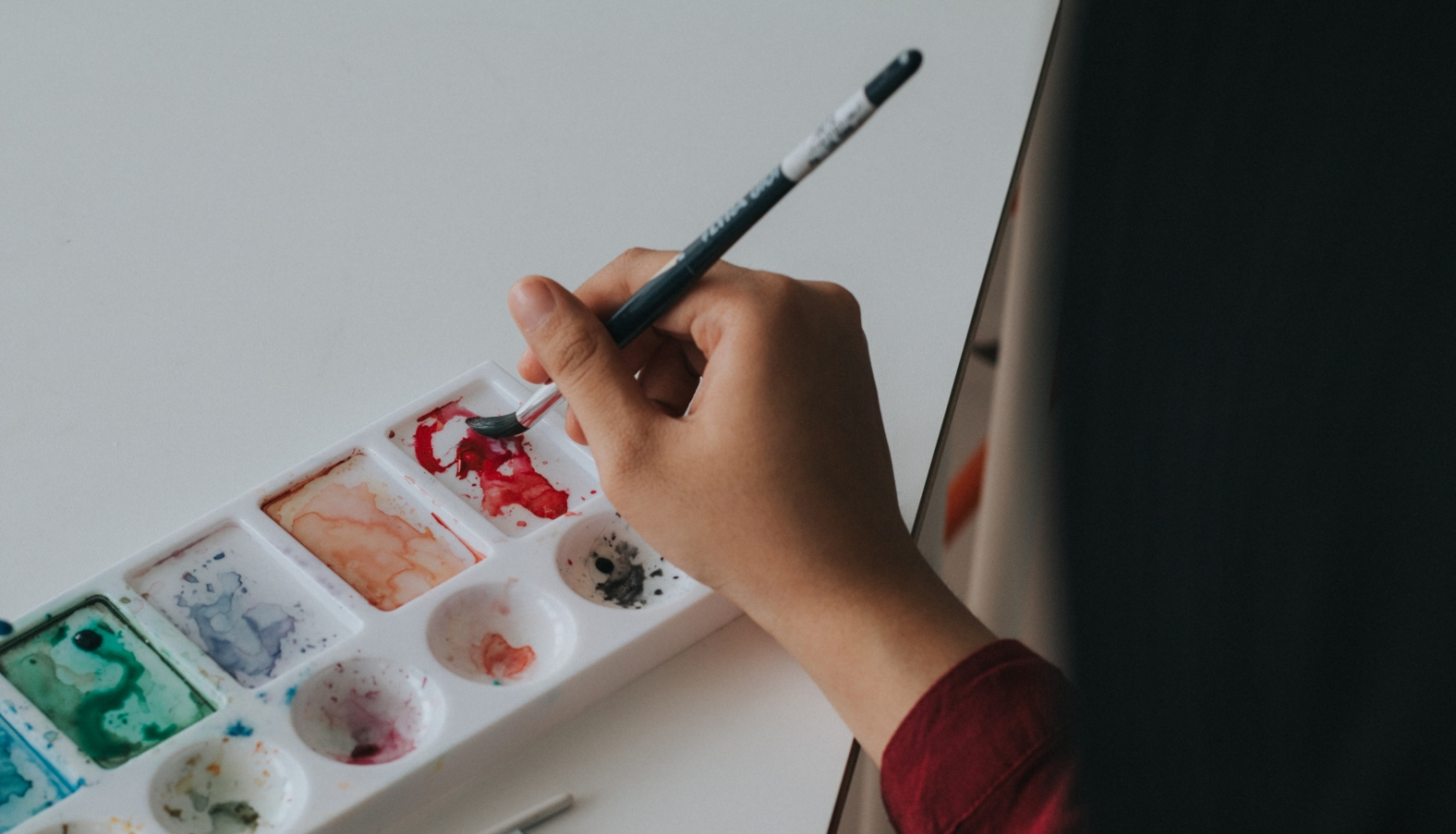 Ņem ar otu ūdens krāsu