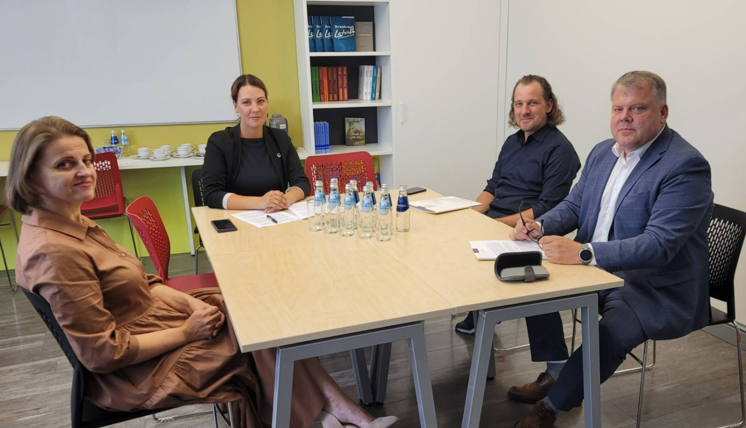 Ministre tiekas ar LPS