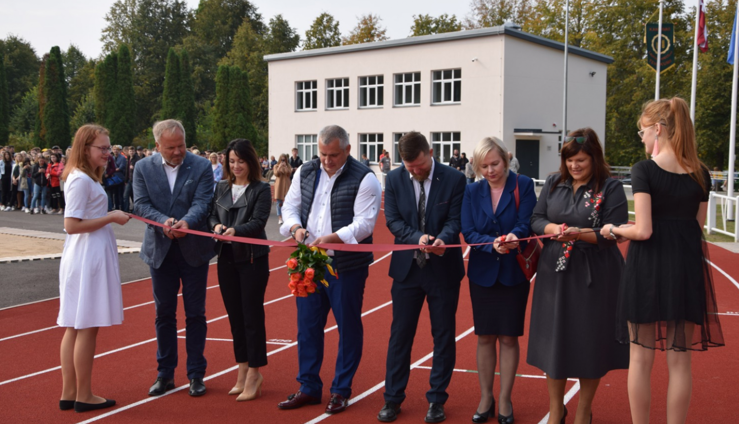 Kandavas Lauksaimniecības tehnikumā atjaunots stadions un dienesta viesnīca