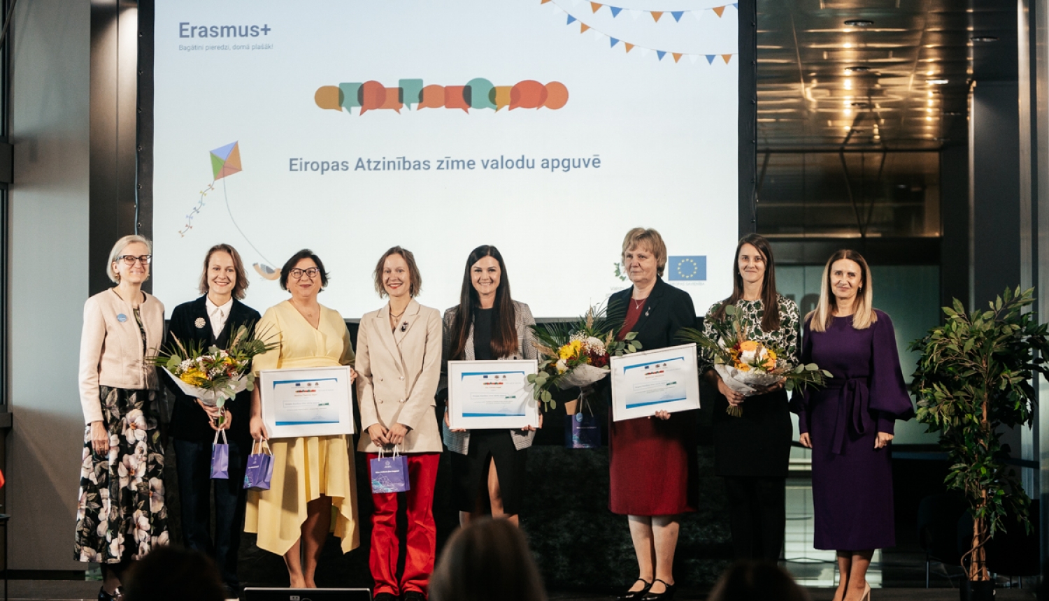 Eiropas Atzinības zīmes laureātu kopbilde