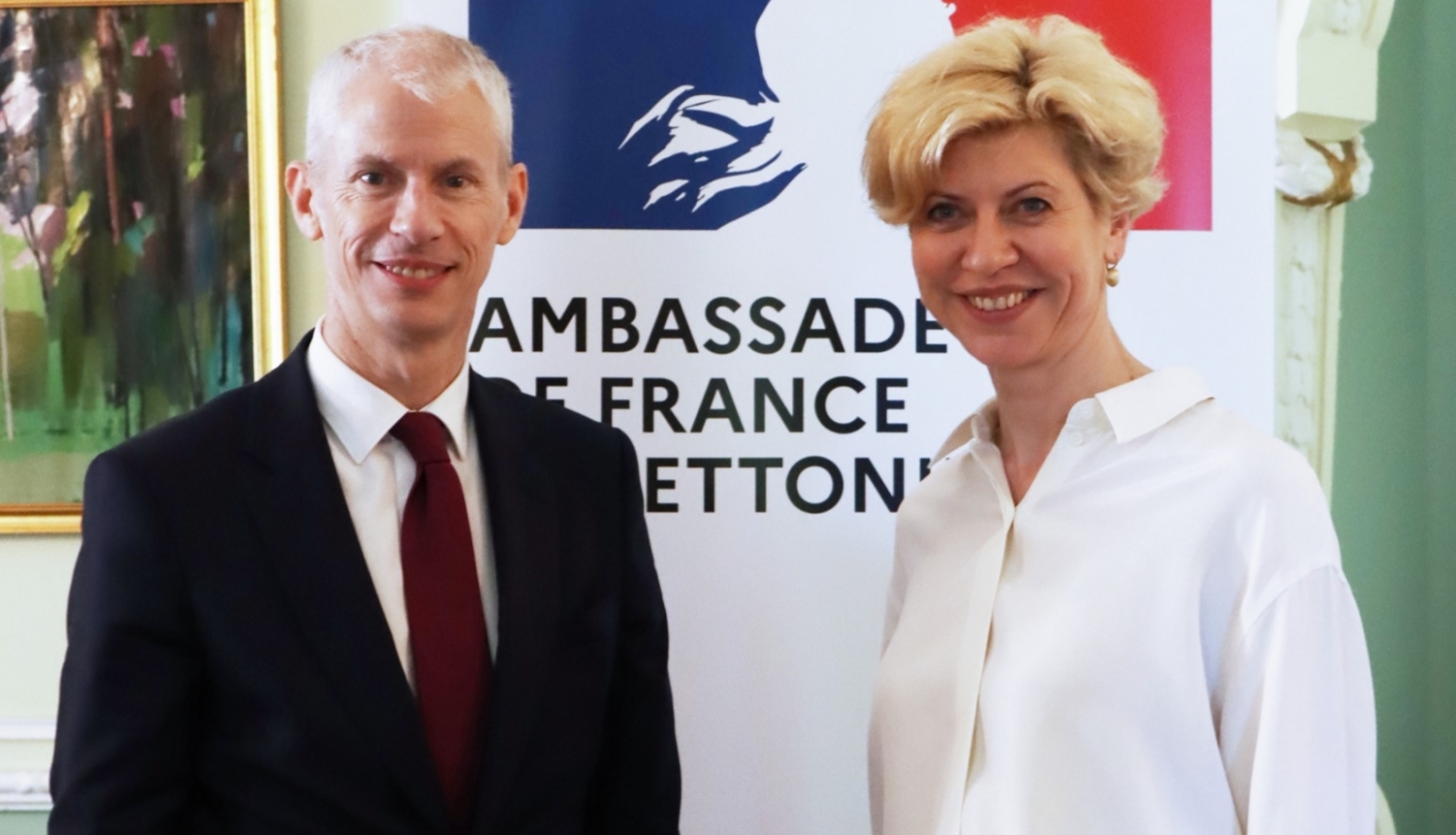 Francijas ārējās tirdzniecības, ekonomikas veicināšanas, frankofonijas un franču diasporas lietu valsts ministrs Franks Riestērs un izglītības un zinātnes ministre Anda Čakša 