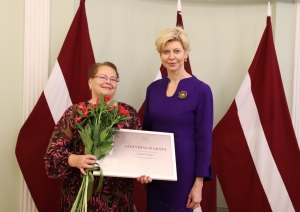 MK Atzinības rakstu pasniegšana